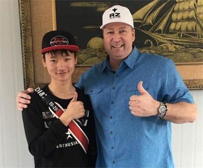 依舊選擇哈雷！